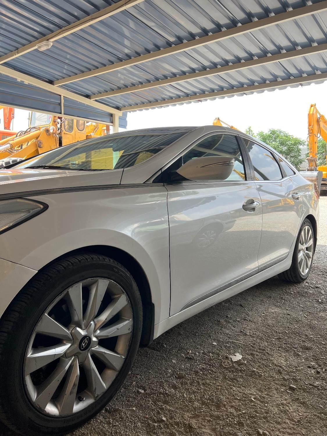 هیوندای آزرا (گرنجور) 3300cc - 2011