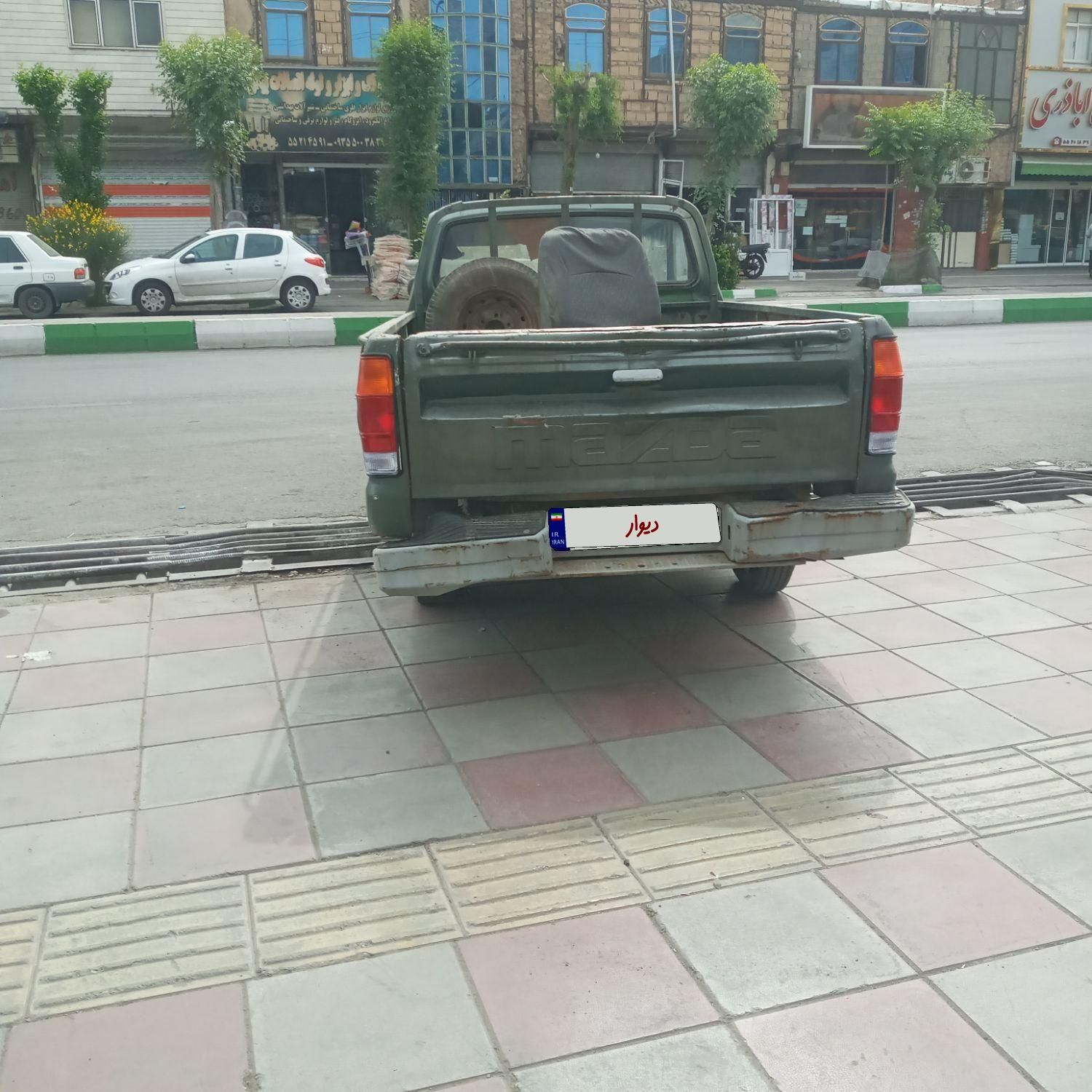 مزدا وانت تک کابین دنده‌ای - 1381