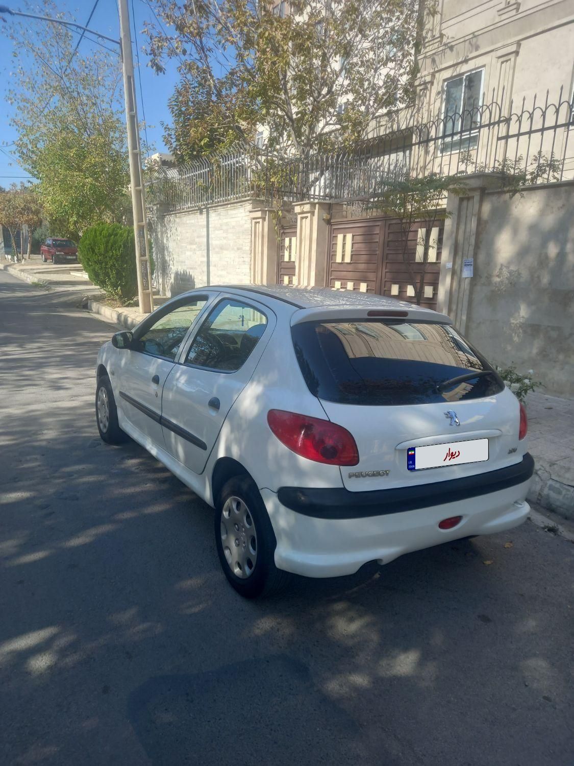 پژو 206 تیپ 3 - 1389
