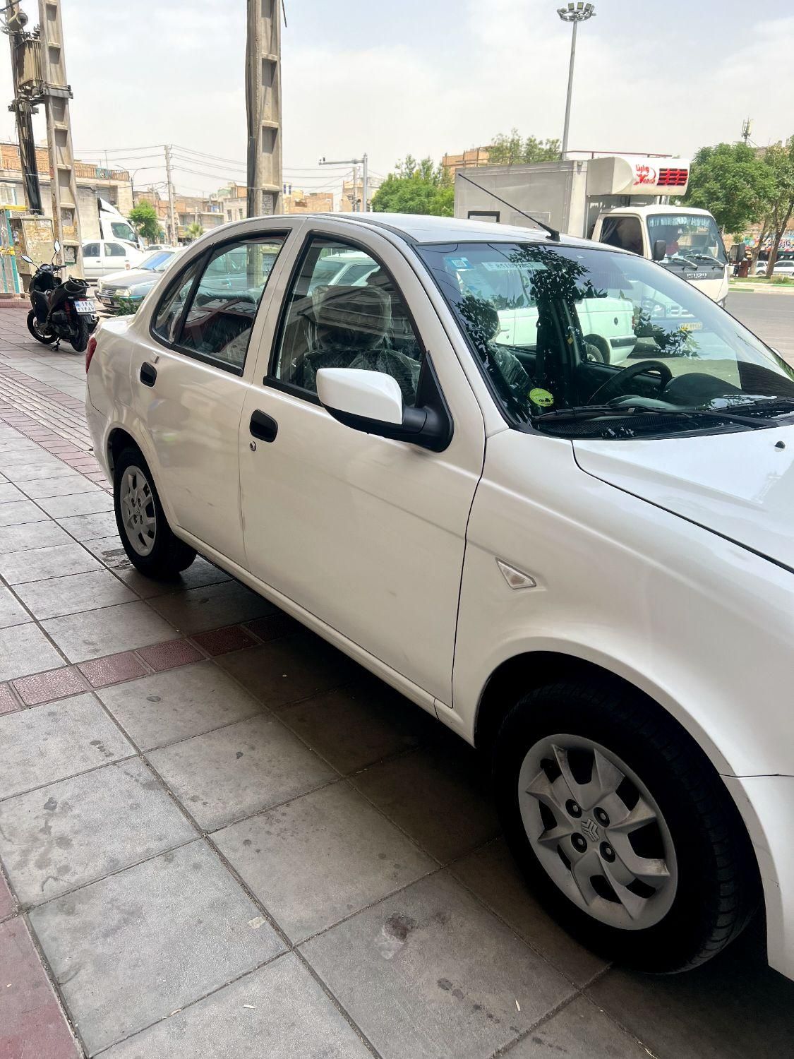 ساینا S دنده ای بنزینی - 1402
