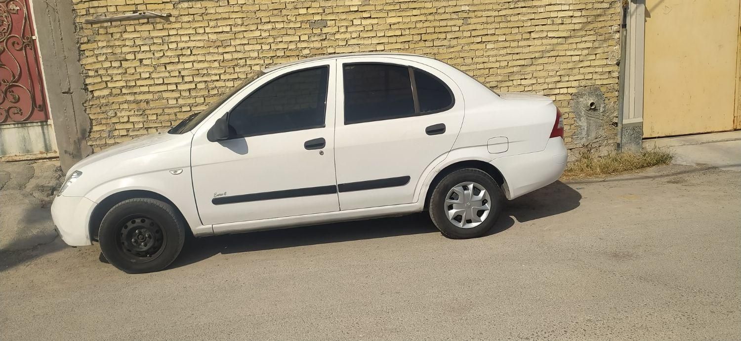 تیبا صندوق دار SX - 1392