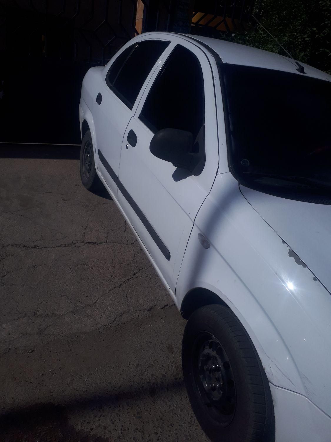 تیبا صندوق دار LX - 1390