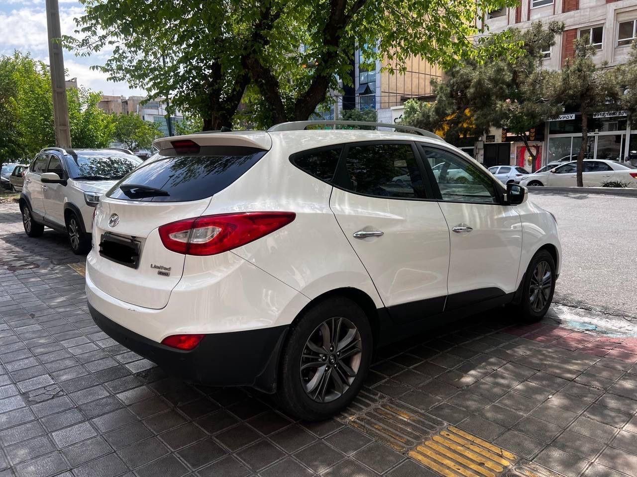 هیوندای توسان 2.4 لیتر - 2014