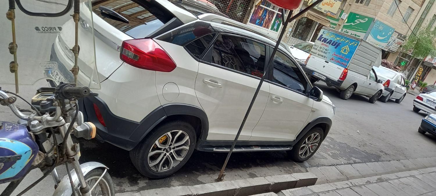 ام وی ام X22 دنده ای اسپرت لاکچری - 2022