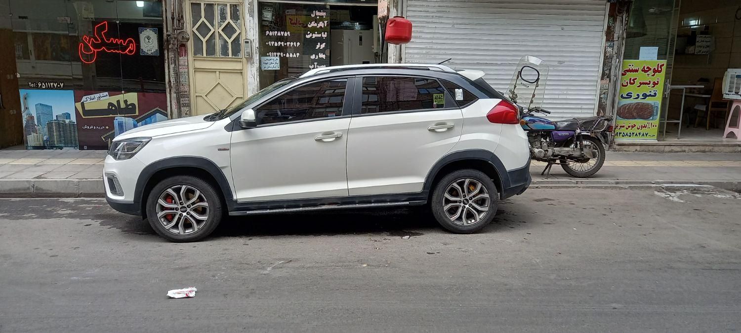 ام وی ام X22 دنده ای اسپرت لاکچری - 2022