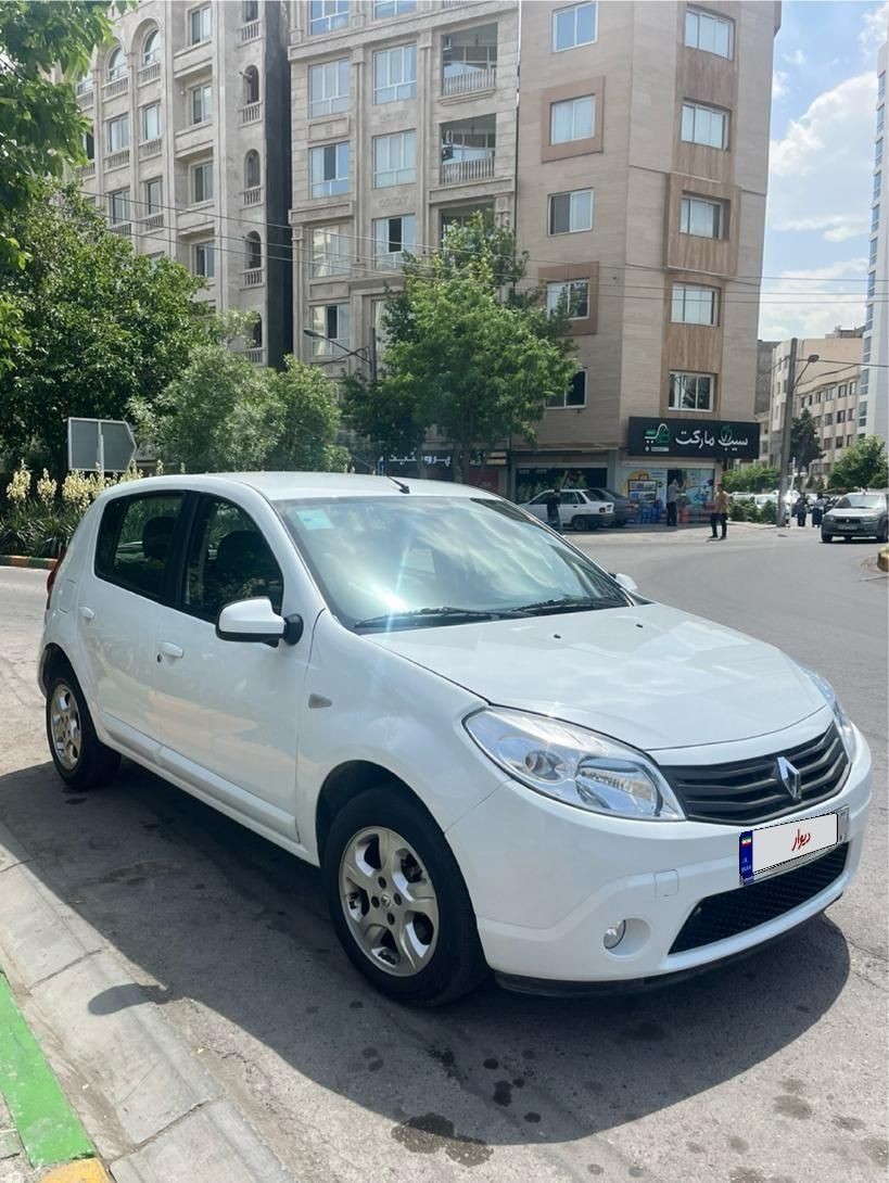 خودرو رنو، ساندرو آگهی ann_18026447