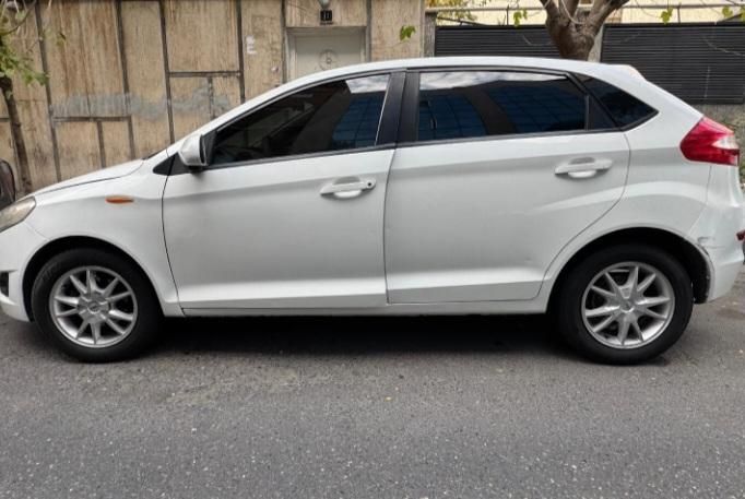 ام وی ام 315 هاچ بک ساده دنده ای - 2013