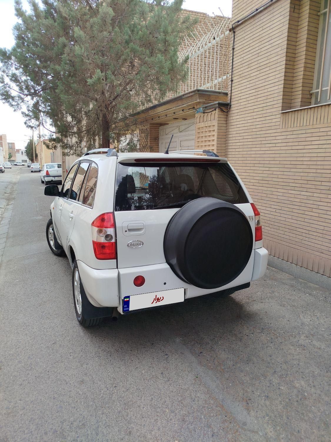 ام وی ام X33 دنده‌ای ساده - 2011
