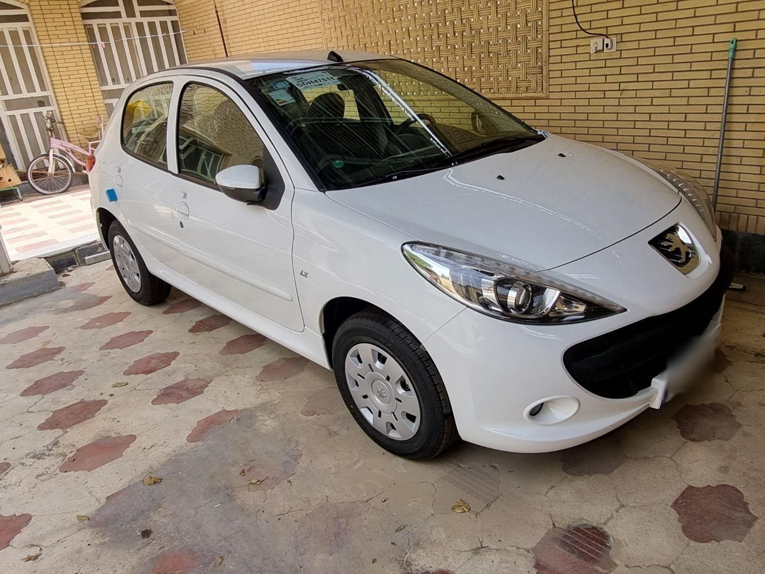 پژو 207 دنده‌ای با موتور TU3 - 1404