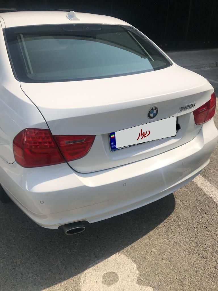 ب ام و سری 3 سدان 320i - 2009