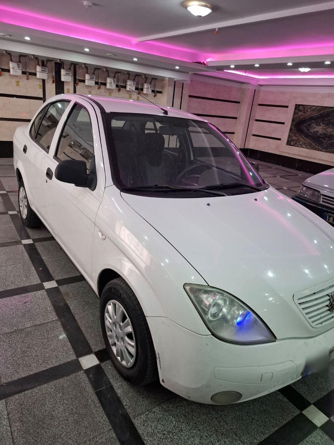 تیبا صندوق دار SX - 1393