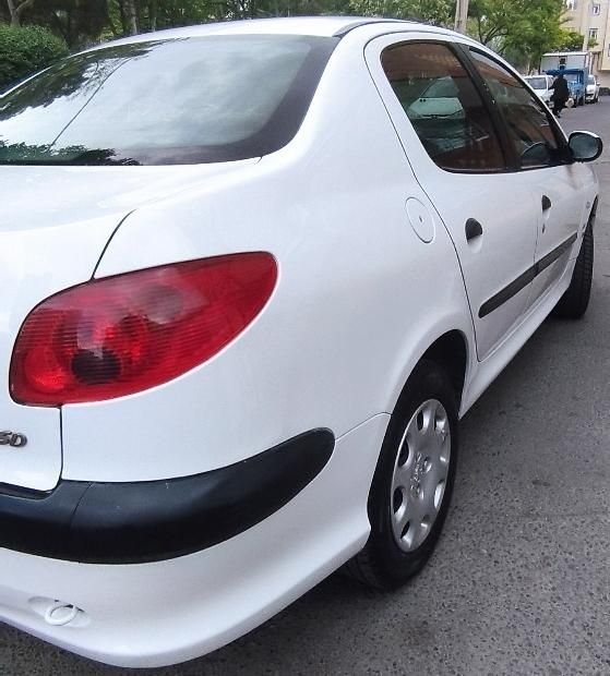 پژو 206 SD v8 - 1390