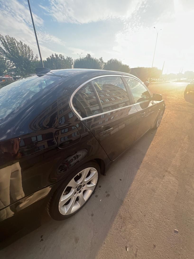 ب ام و سری 5 530XI - 2009