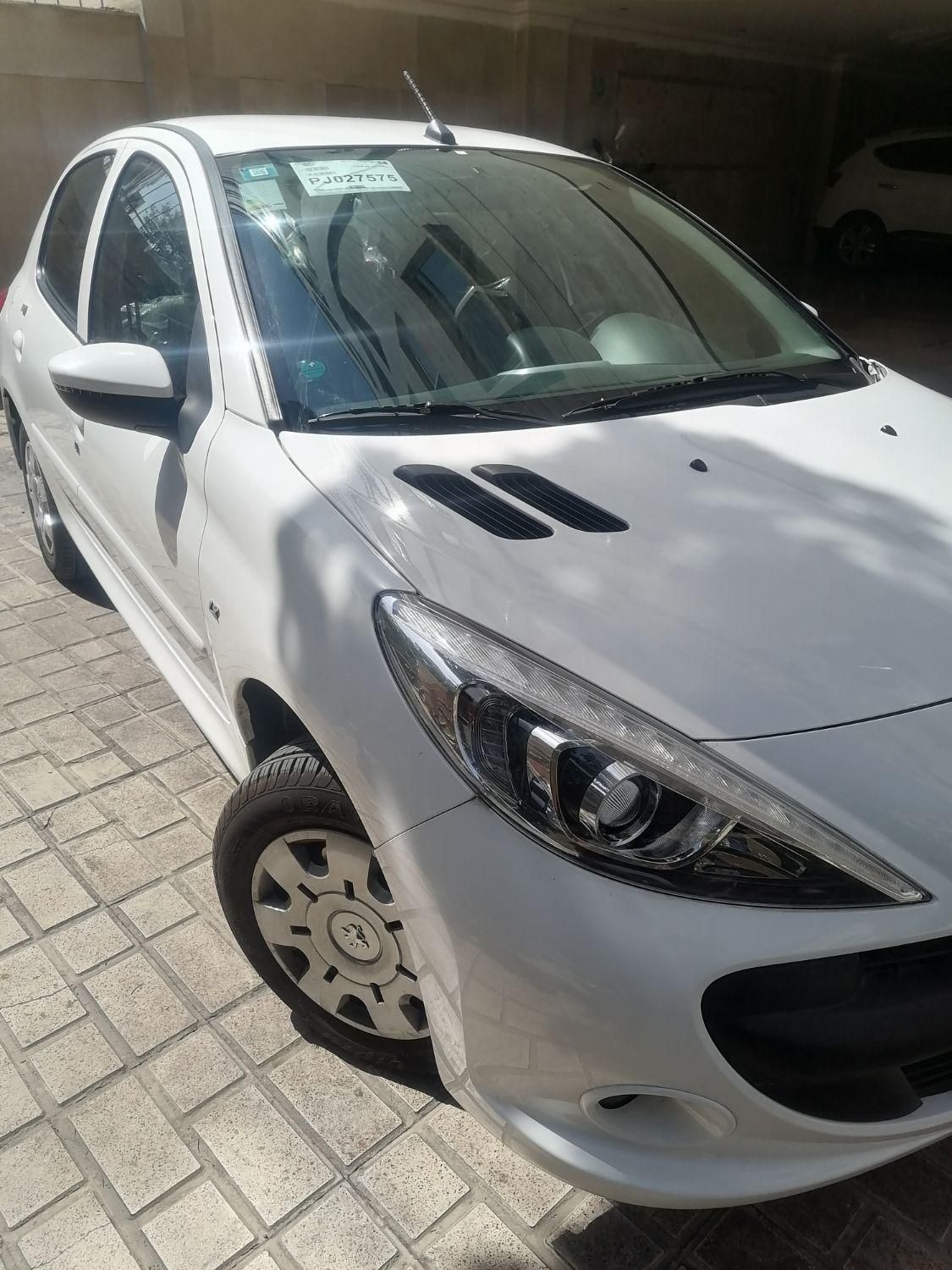 پژو 207 دنده‌ای با موتور TU3 - 1402