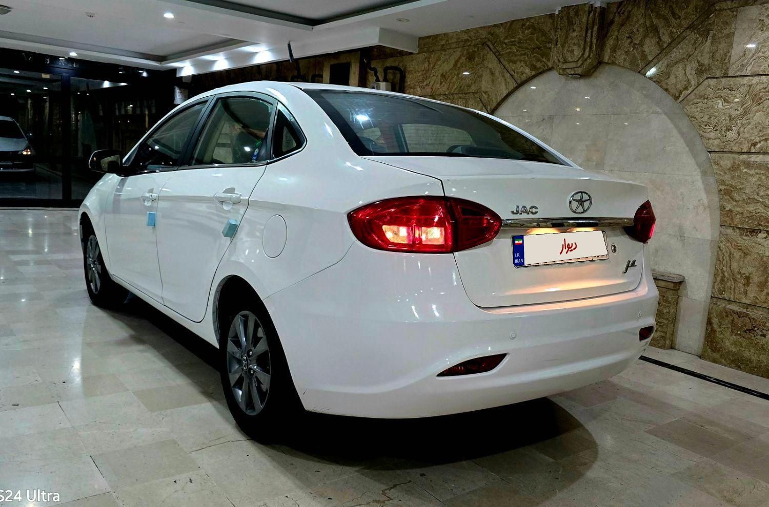 جک J4 اتوماتیک - 2024