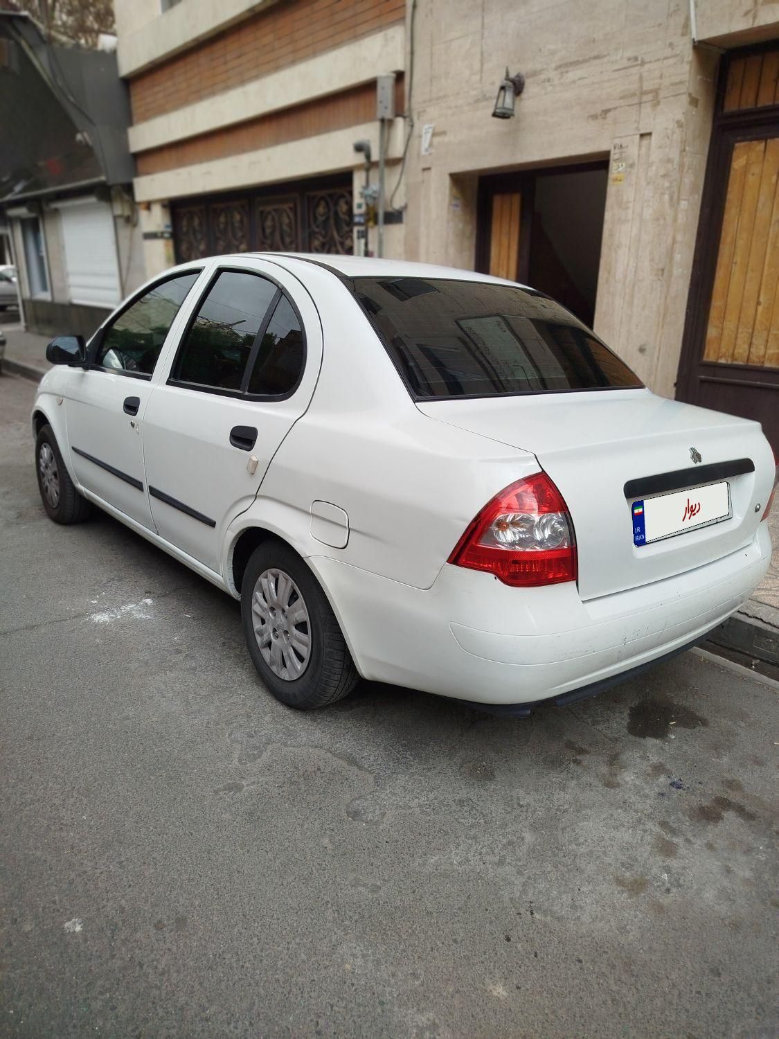 تیبا صندوق دار SX - 1401