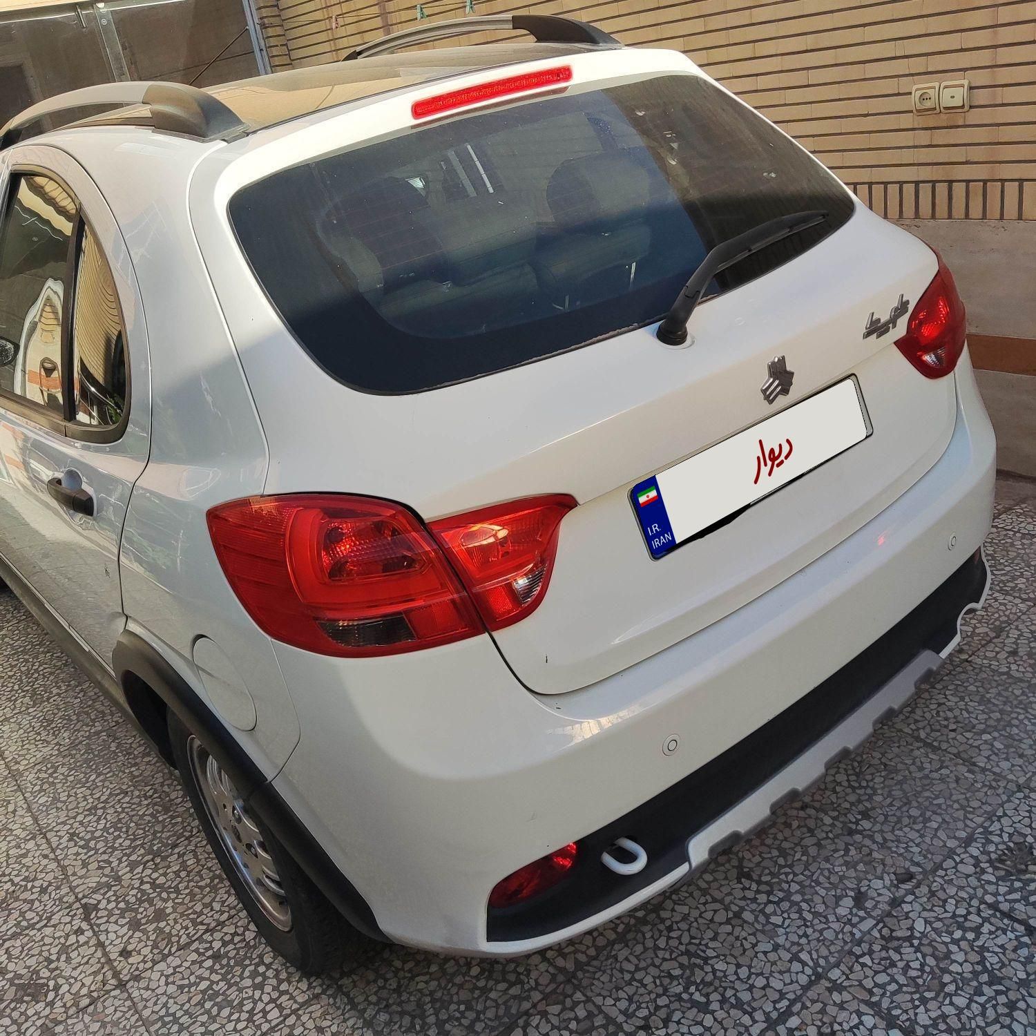 خودرو کوییک، R آگهی ann_18033522