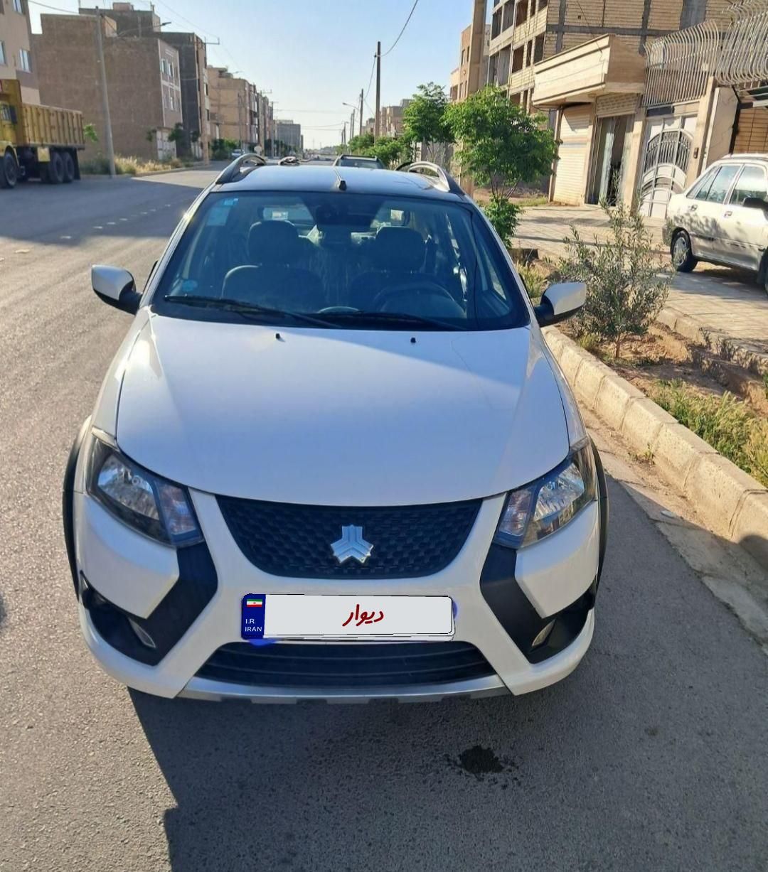 خودرو کوییک، R آگهی ann_18034172