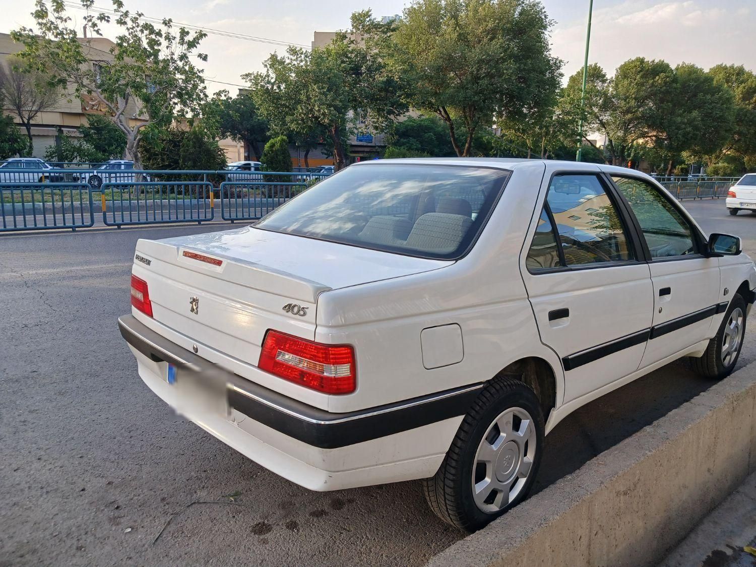 پژو 405 SLX بنزینی TU5 - 1398