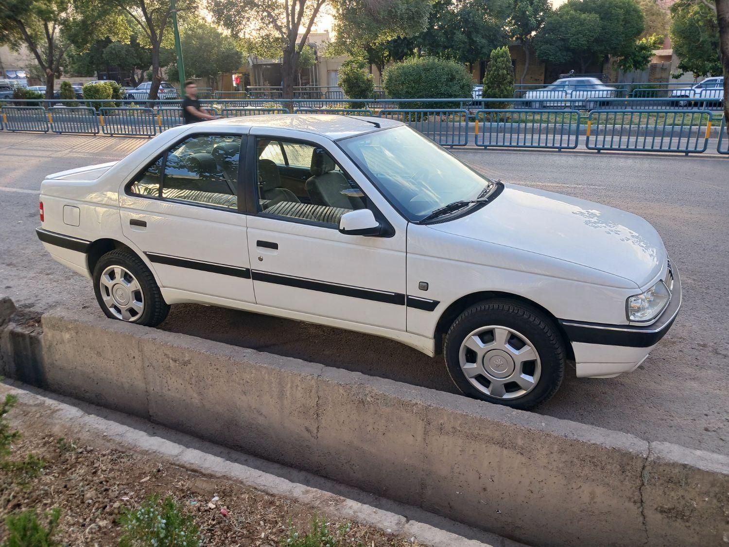 پژو 405 SLX بنزینی TU5 - 1398