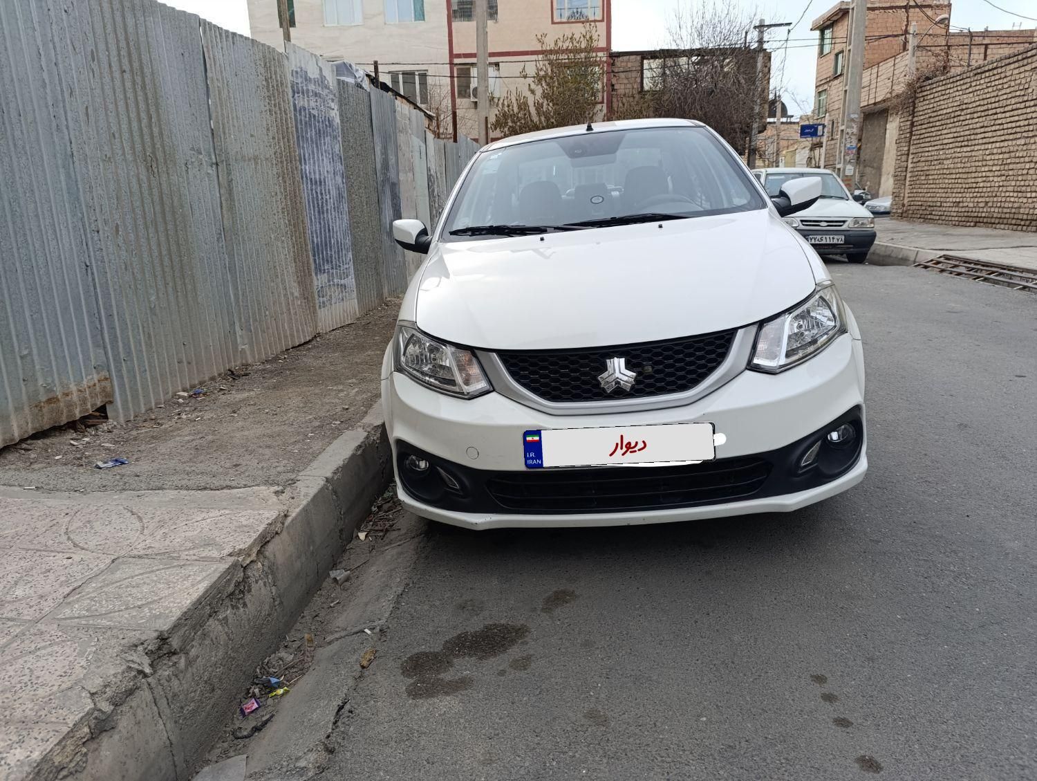 ساینا S دنده ای بنزینی - 1402