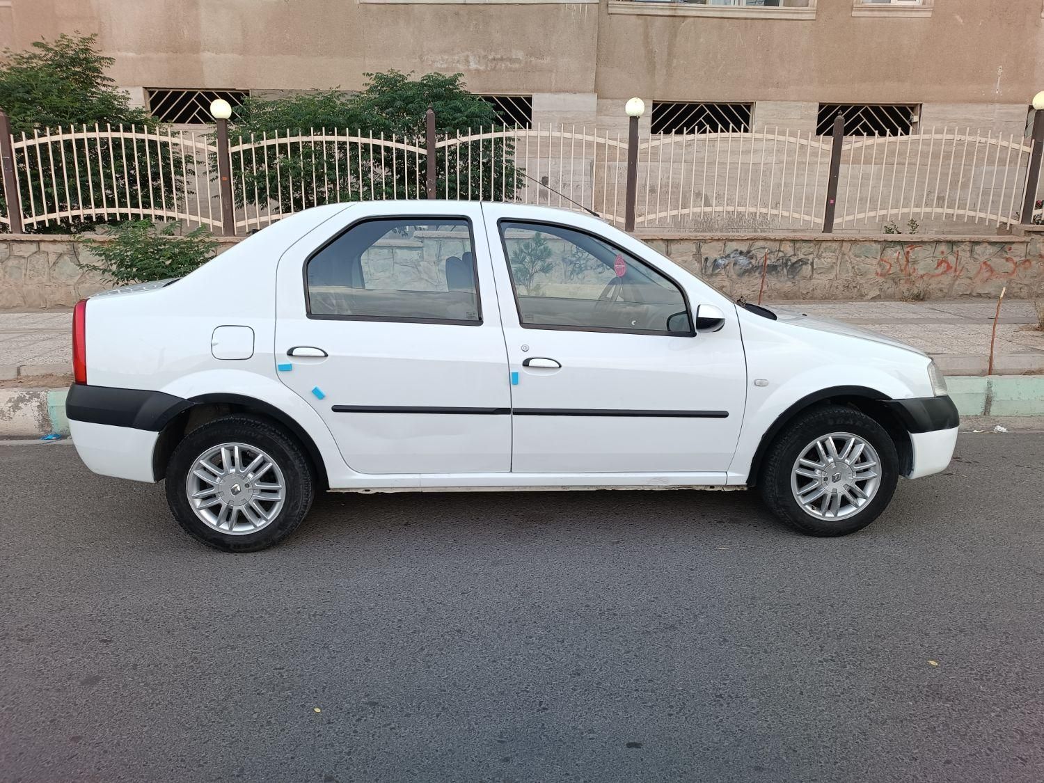 خودرو رنو، تندر 90 آگهی ann_18035128