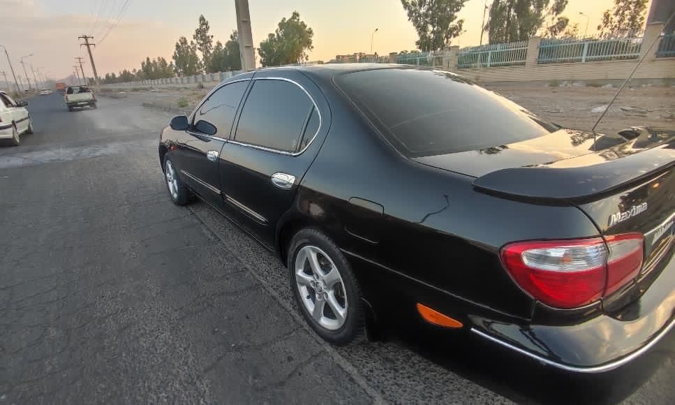 نیسان ماکسیما دنده‌ای - 2005
