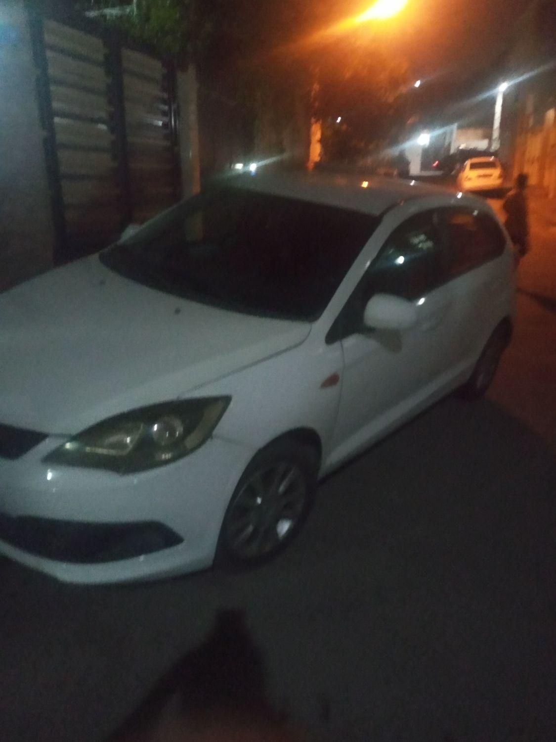 خودرو ام وی ام، 315 هاچ بک آگهی ann_18038163