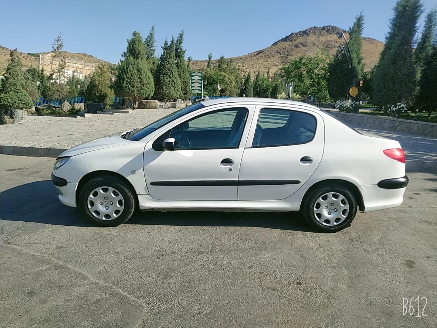 پژو 206 SD v1 - 1389