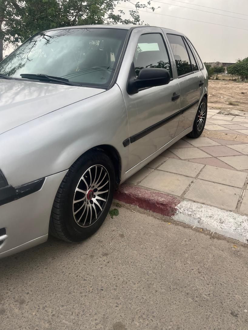 فولکس گل دنده‌ای - 2005