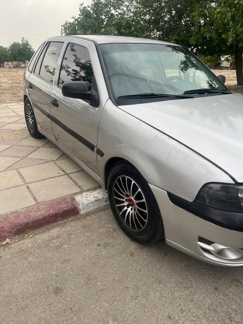 فولکس گل دنده‌ای - 2005