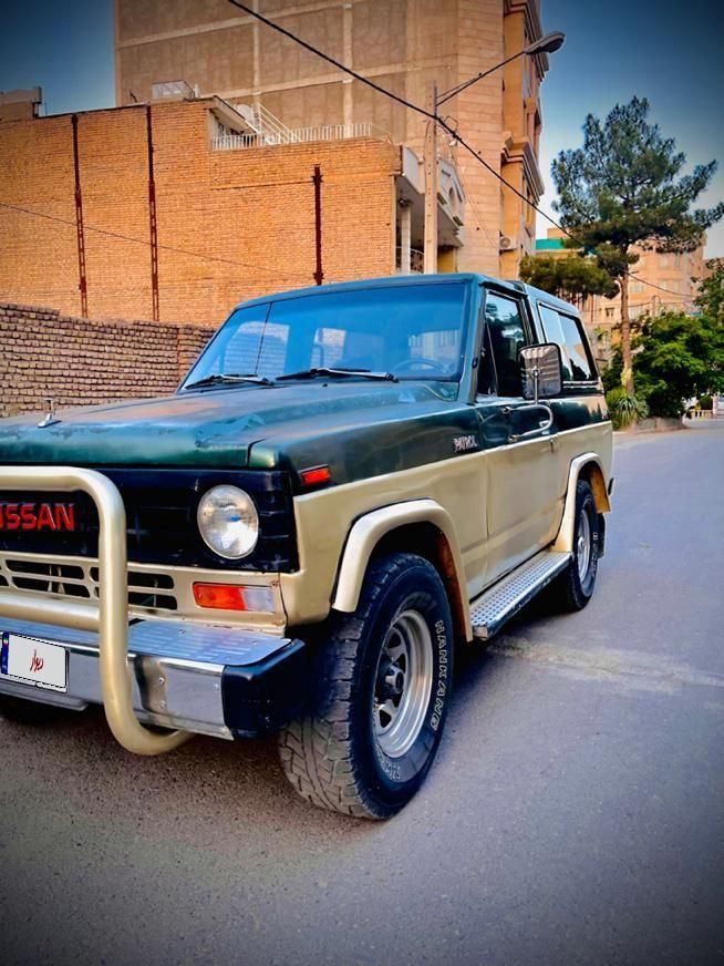 نیسان پاترول دو درب دنده‌ای - 1998