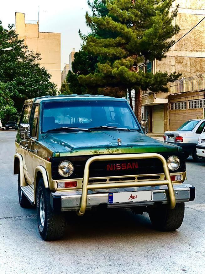 نیسان پاترول دو درب دنده‌ای - 1998
