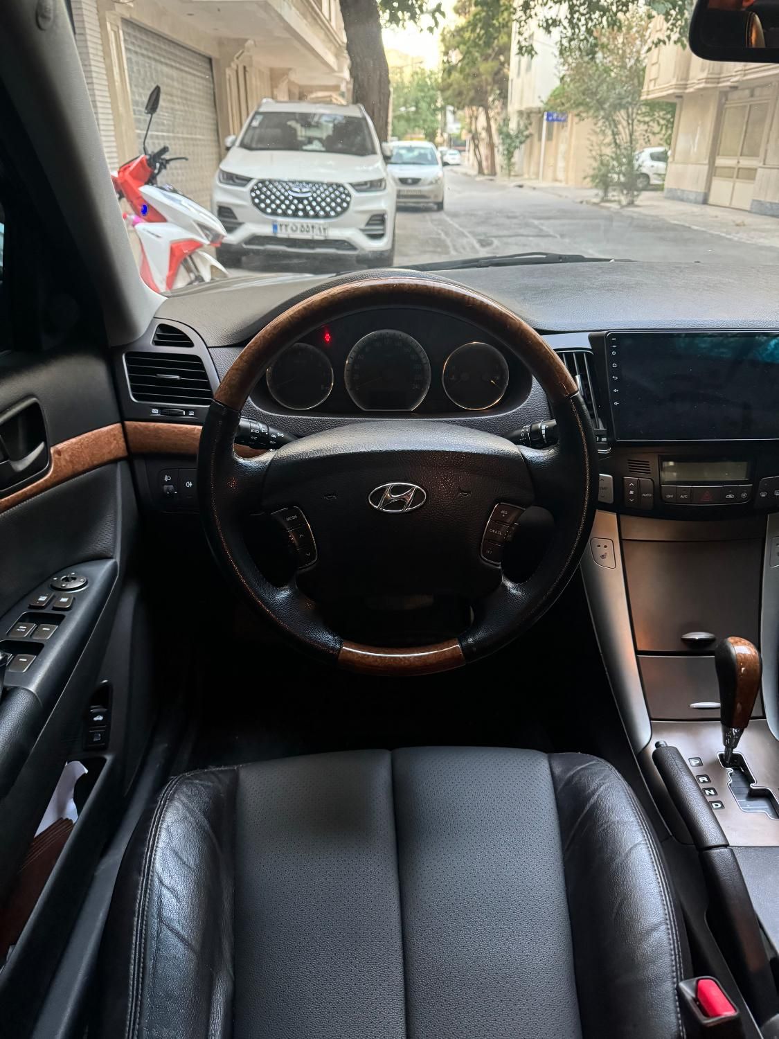 هیوندای سوناتا اتوماتیک NF 2400 - 2010