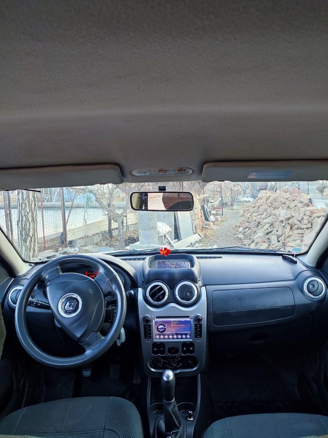 رنو ساندرو دنده ای - 1394