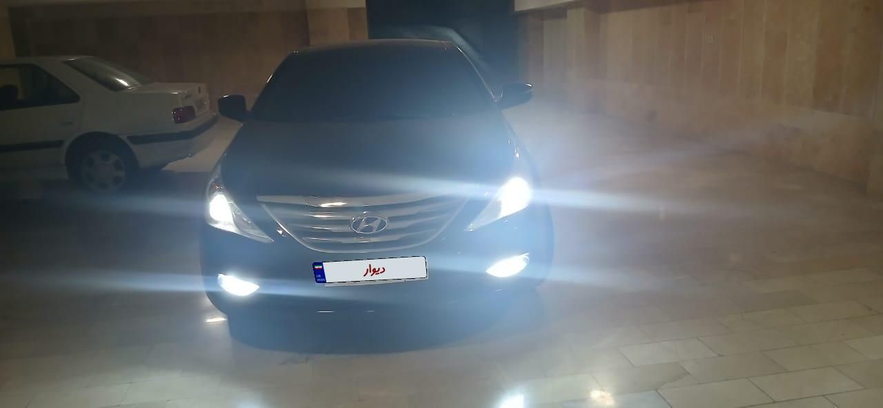 هیوندای سوناتا فول YF - 2011