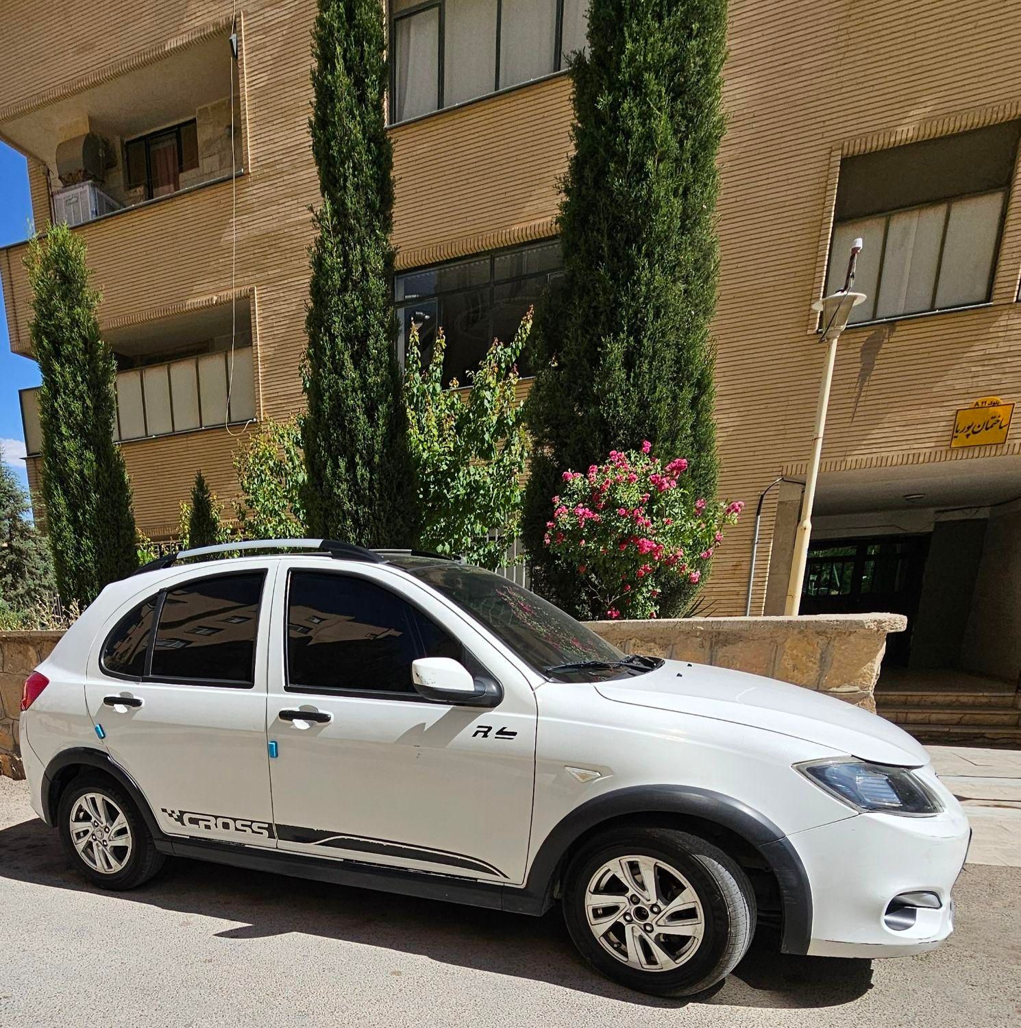 خودرو کوییک، R آگهی ann_18040195