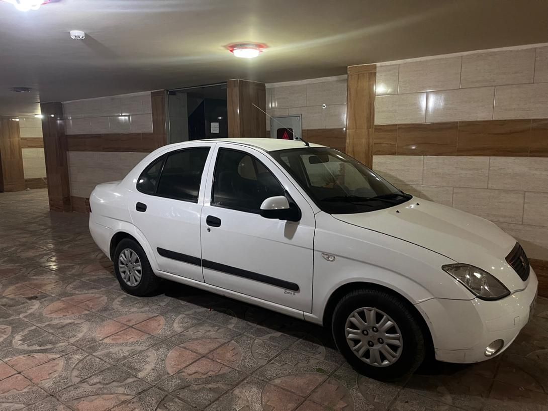 تیبا صندوق دار SX - 1393
