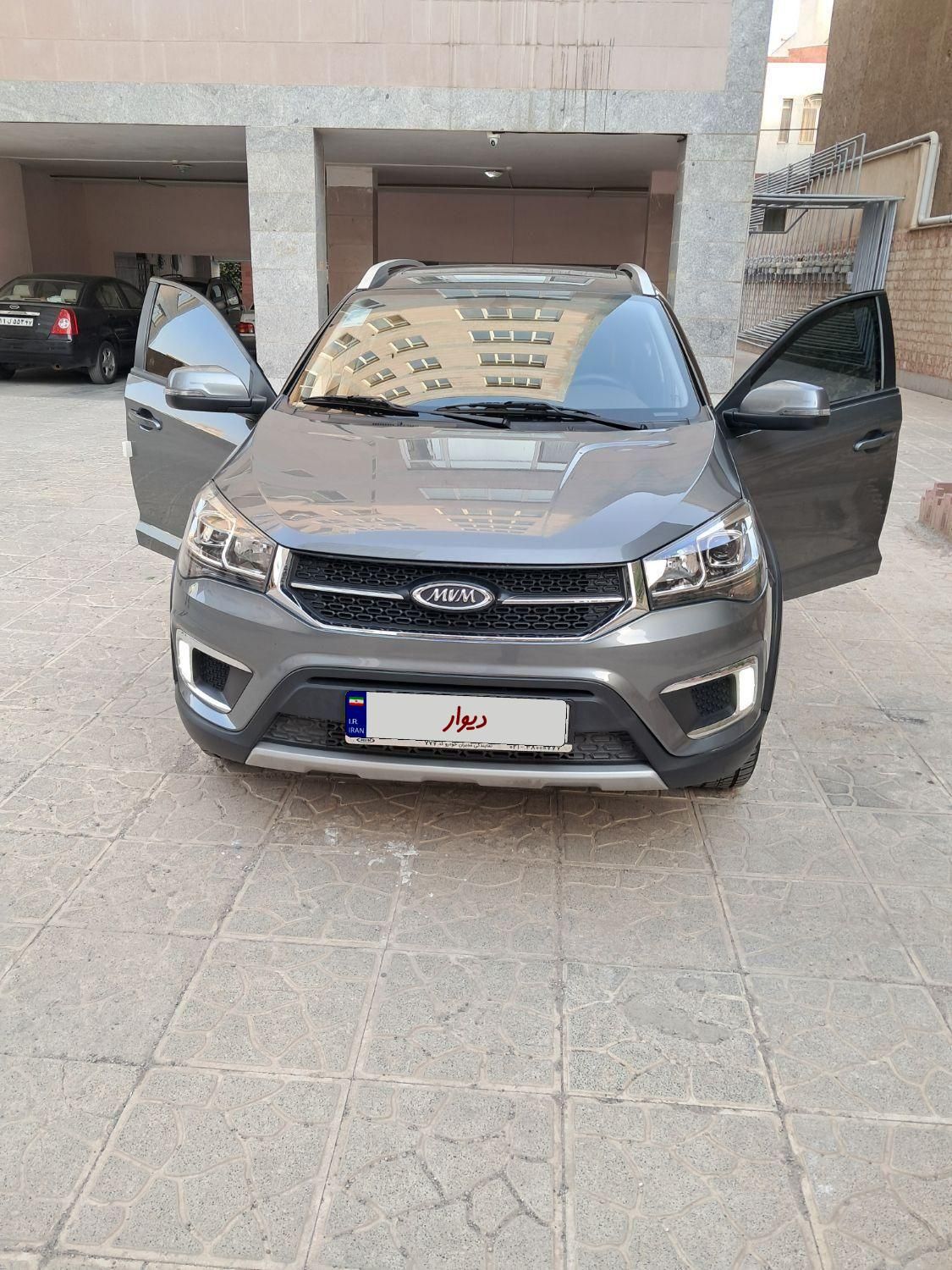 خودرو ام وی ام، X22 آگهی ann_18040534