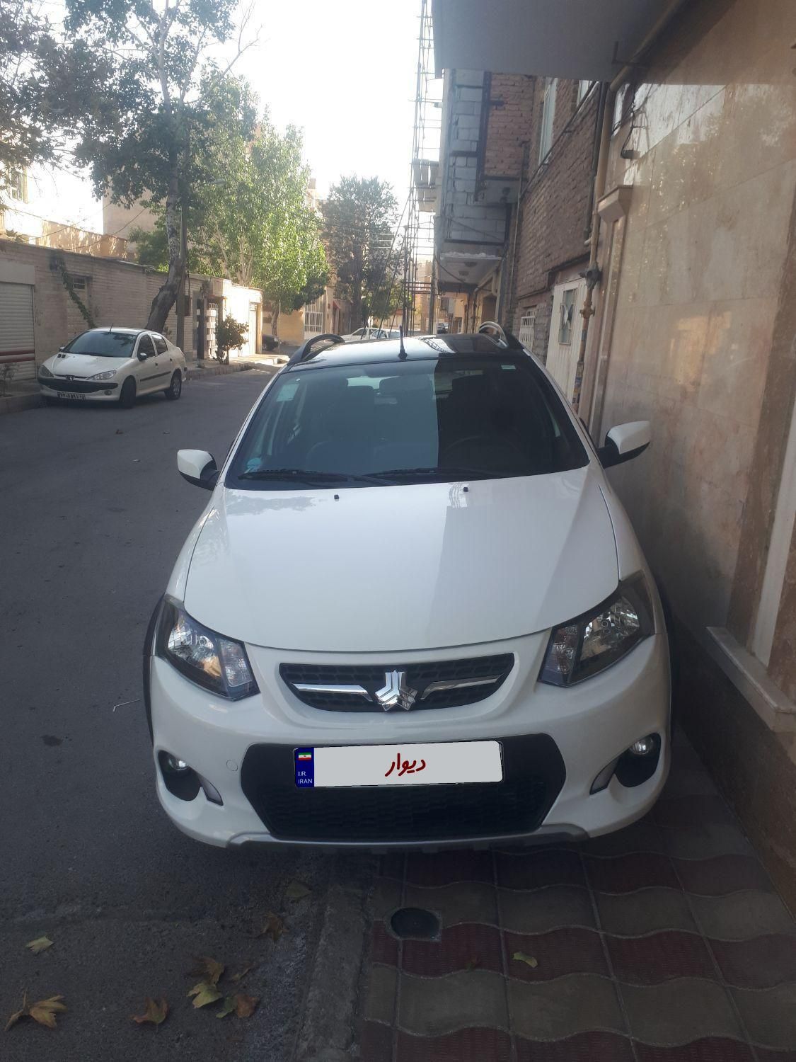 خودرو کوییک، R آگهی ann_18041067