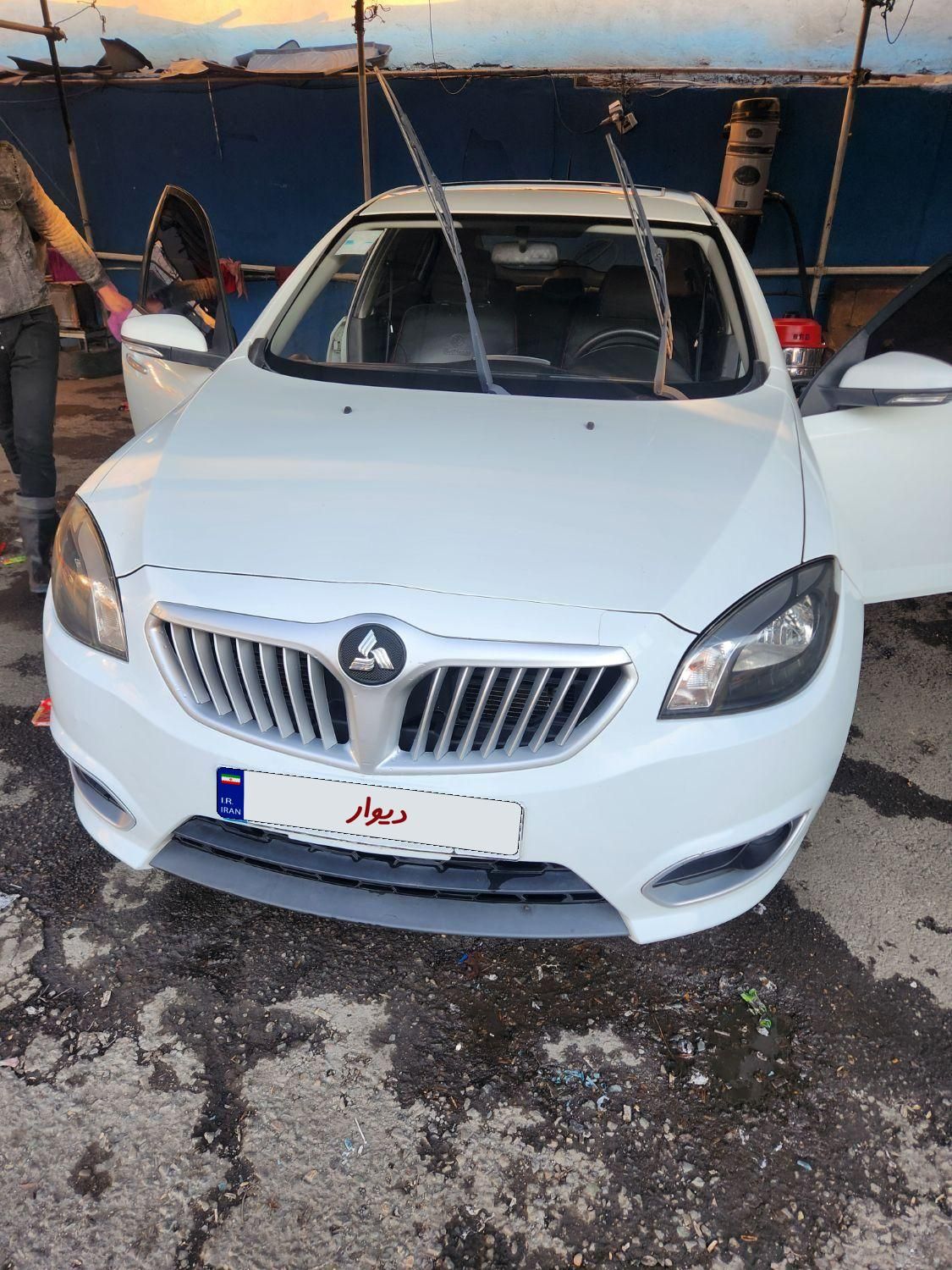 خودرو برلیانس، H320 آگهی ann_18041659