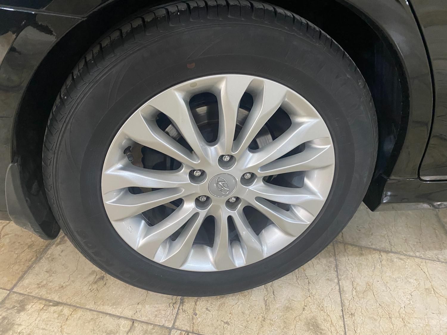 هیوندای آزرا (گرنجور) 3300cc - 2011