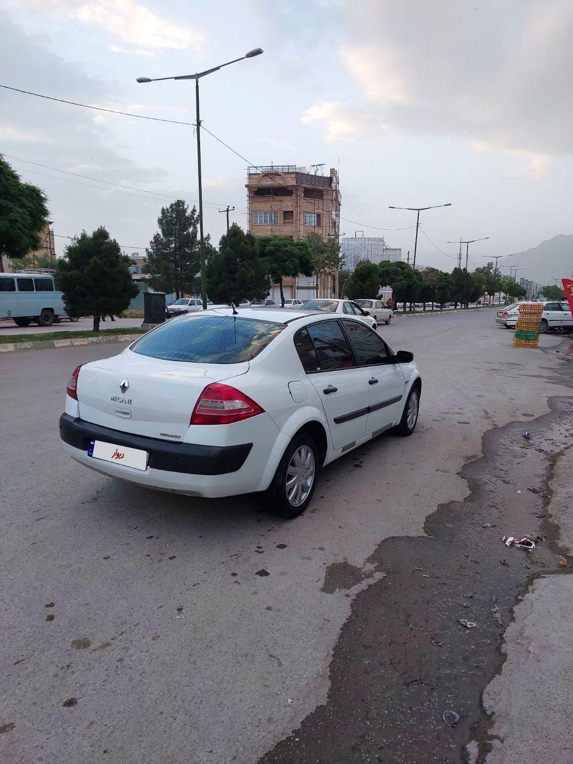 رنو مگان دنده‌ای 1600 - 2008