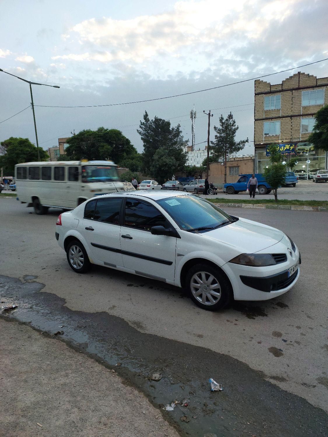 رنو مگان دنده‌ای 1600 - 2008