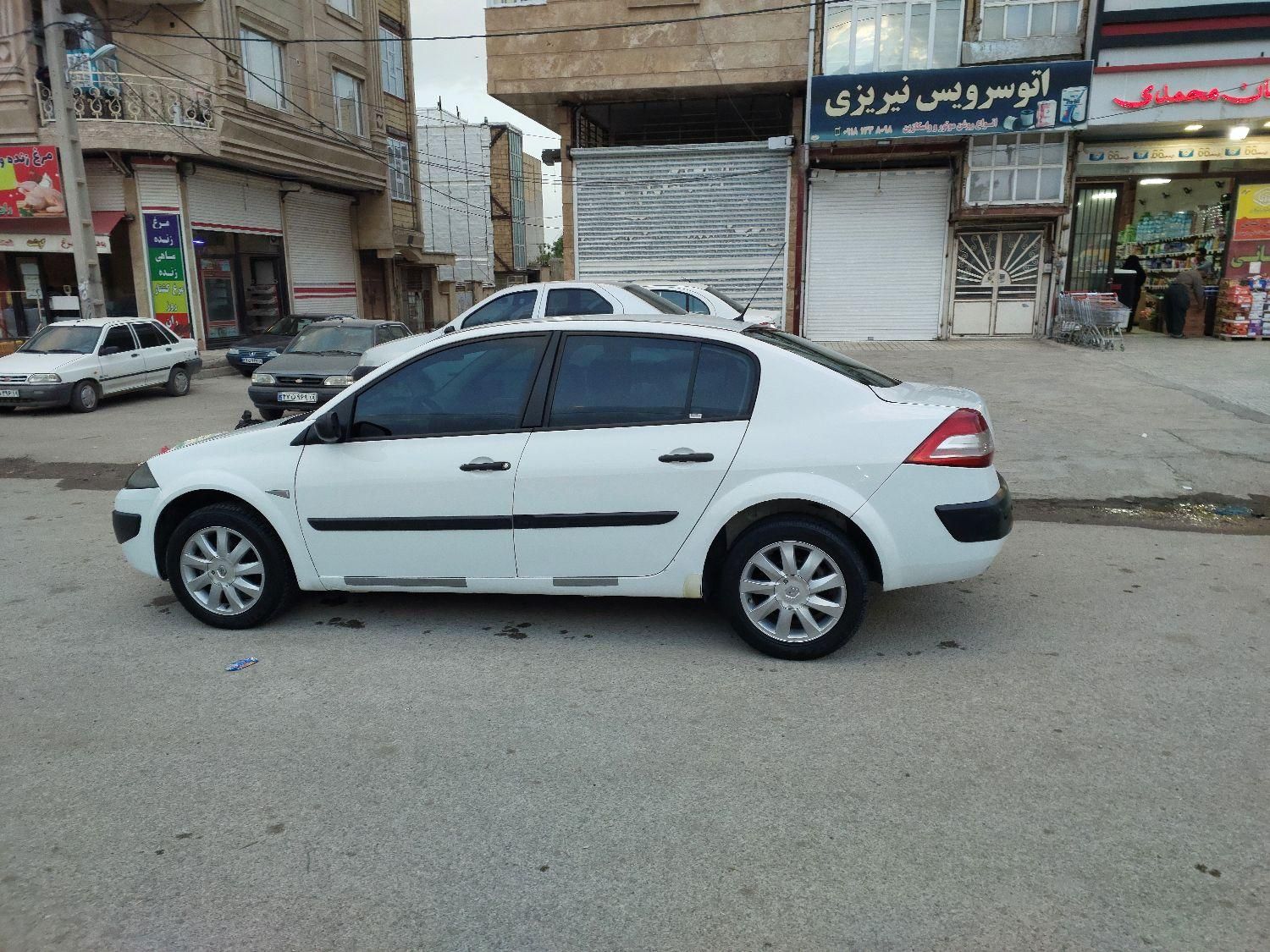 رنو مگان دنده‌ای 1600 - 2008