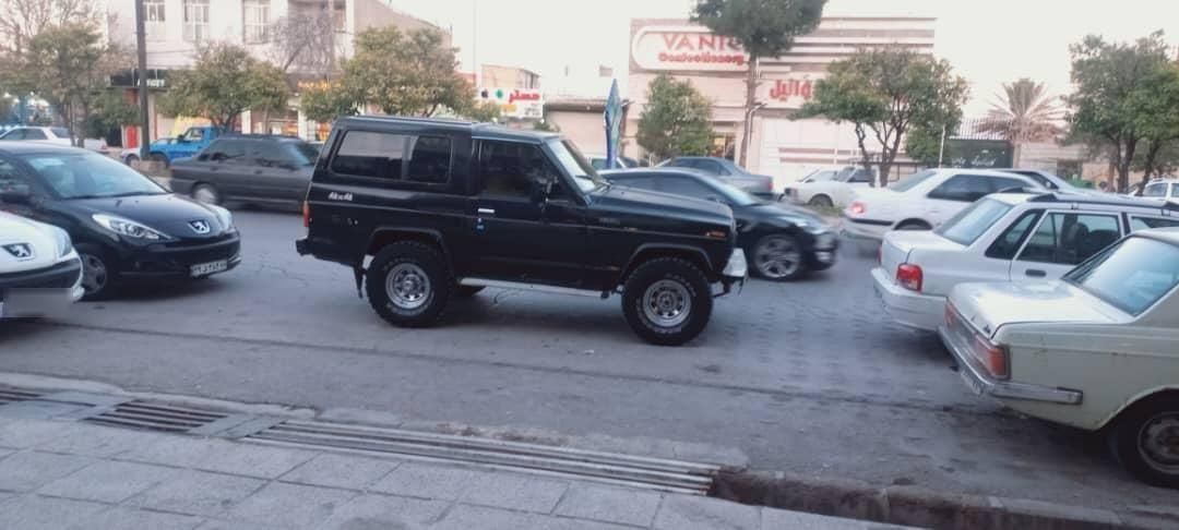 نیسان پاترول دو درب دنده‌ای - 1998