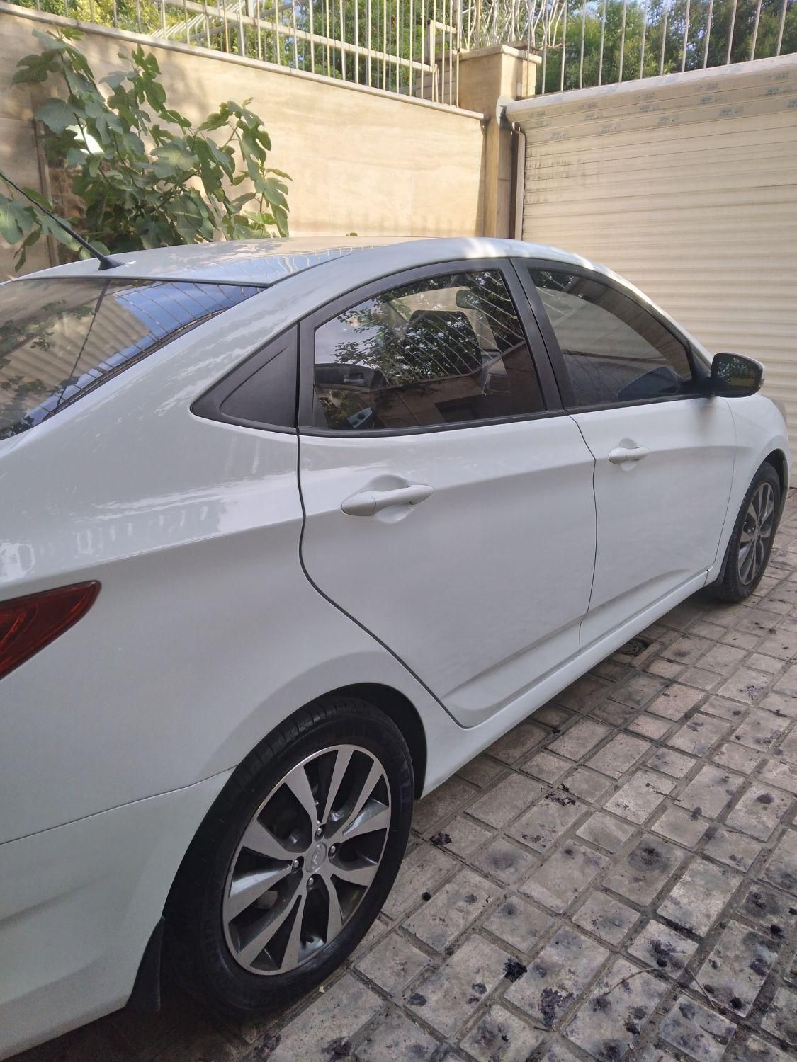 هیوندای اکسنت 1.6 لیتر ساده - 2014