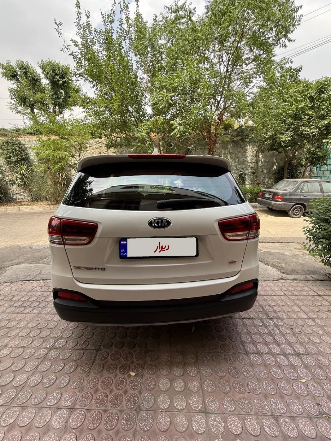 خودرو کیا، سورنتو آگهی ann_18044217