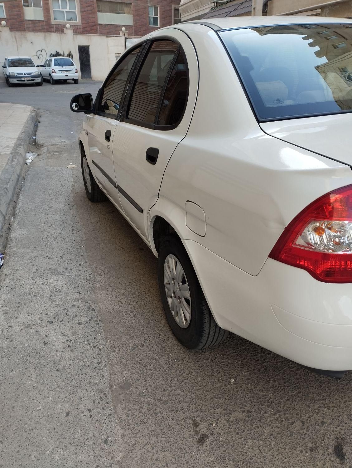 تیبا صندوق دار SX - 1400