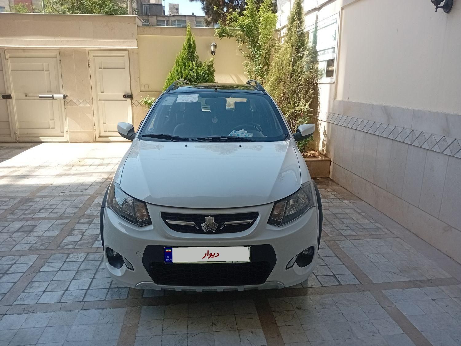 خودرو کوییک، R آگهی ann_18044704